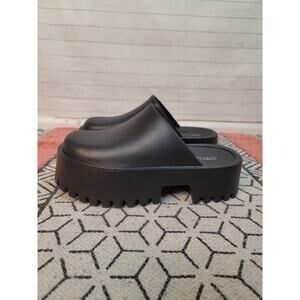 PORTLAND BOOT COMPANY "CLOGIE" IN BLACK, FITS LIKE SZ 9